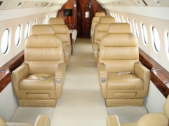 Interior 1987 Falcon 900B