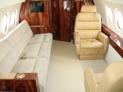 Interior 1987 Falcon 900B